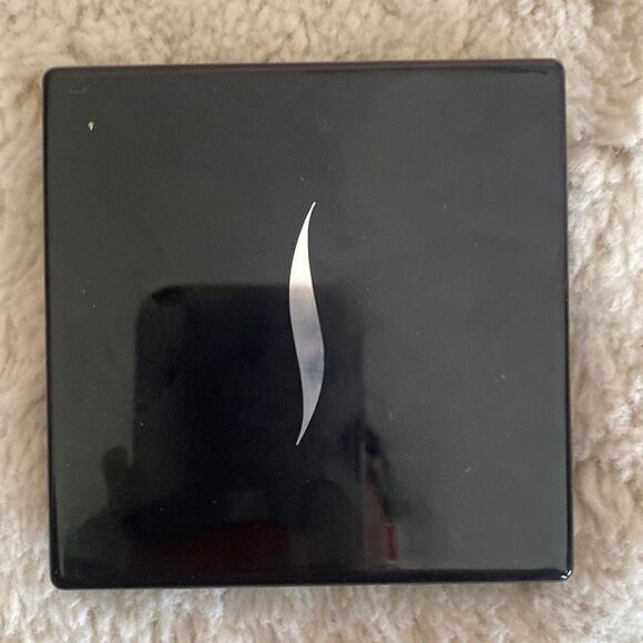 🌸HP🌸Sephora Custom Colorful Eyeshadow Case! - Picture 2 of 3